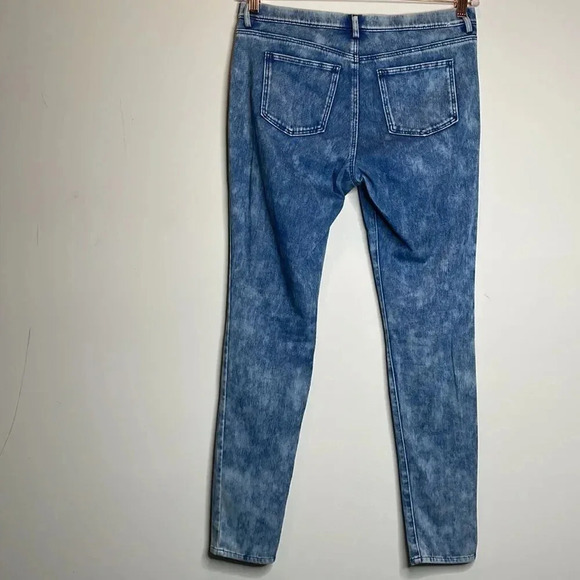 Uniqlo Blue Jeggings  - Picture 6 of 8